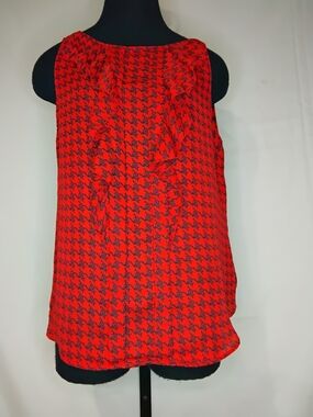 Elle Red and Black Houndstooth Sleeveless Blouse